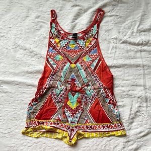 Swell colorful short romber